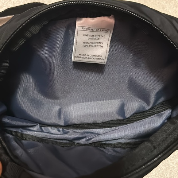 Adidas belt bag. - Picture 5 of 10